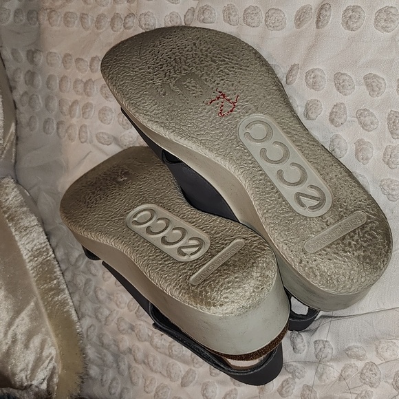 Ecco wedge sandals 9-9.5 used in good condition - Picture 5 of 6